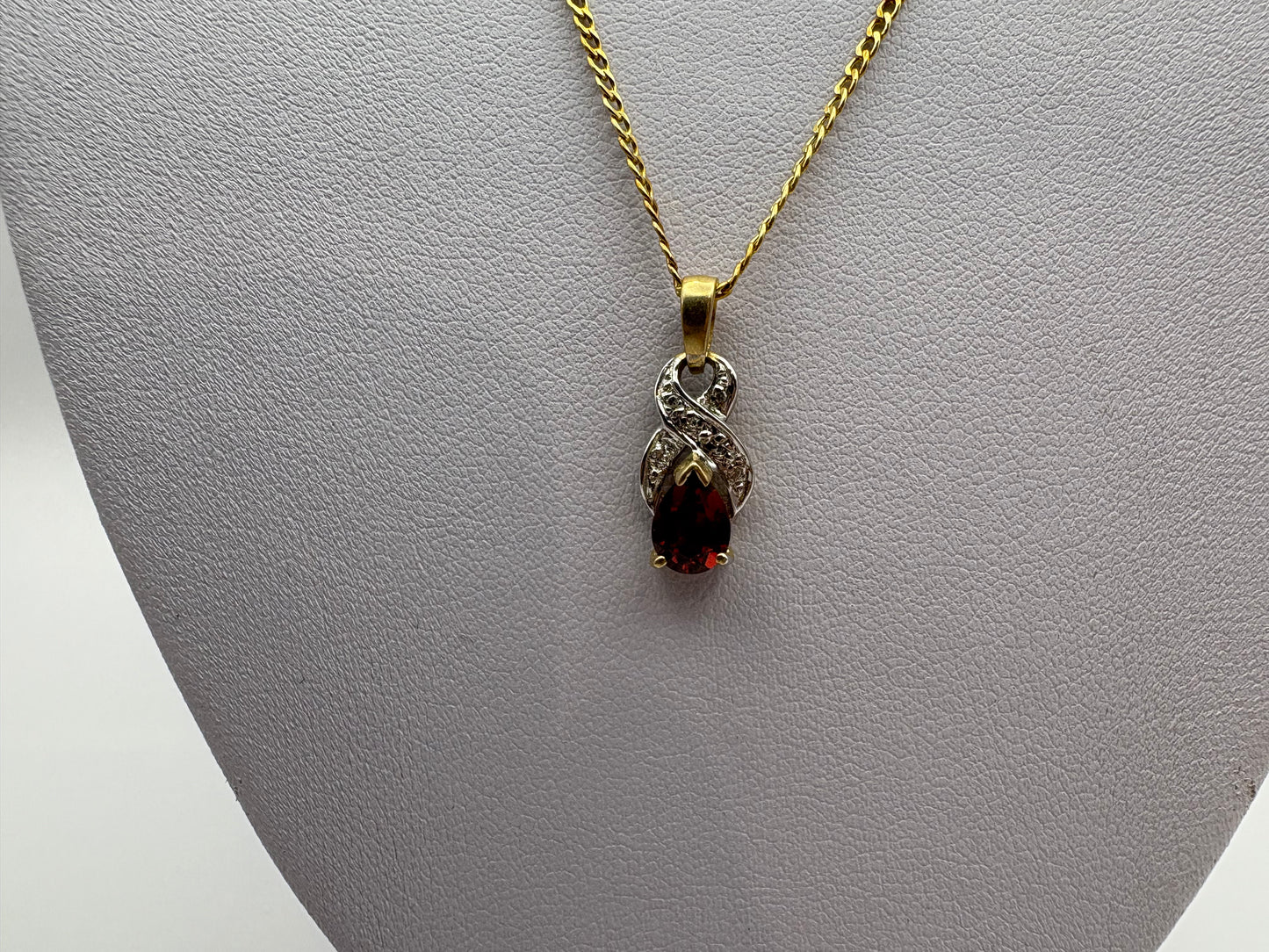 9ct Gold Diamond Pendant