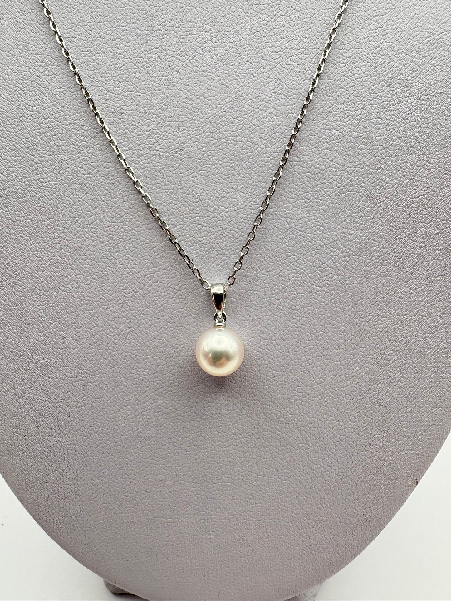Mikimoto clasic Pearl pendant